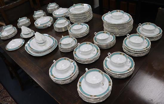 An Aynsley dinner service